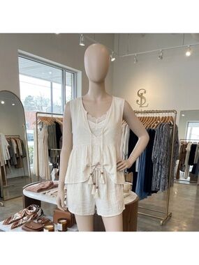 Cream Gauze Tiered Tank + Shorts Set Salty Lemon size Medium